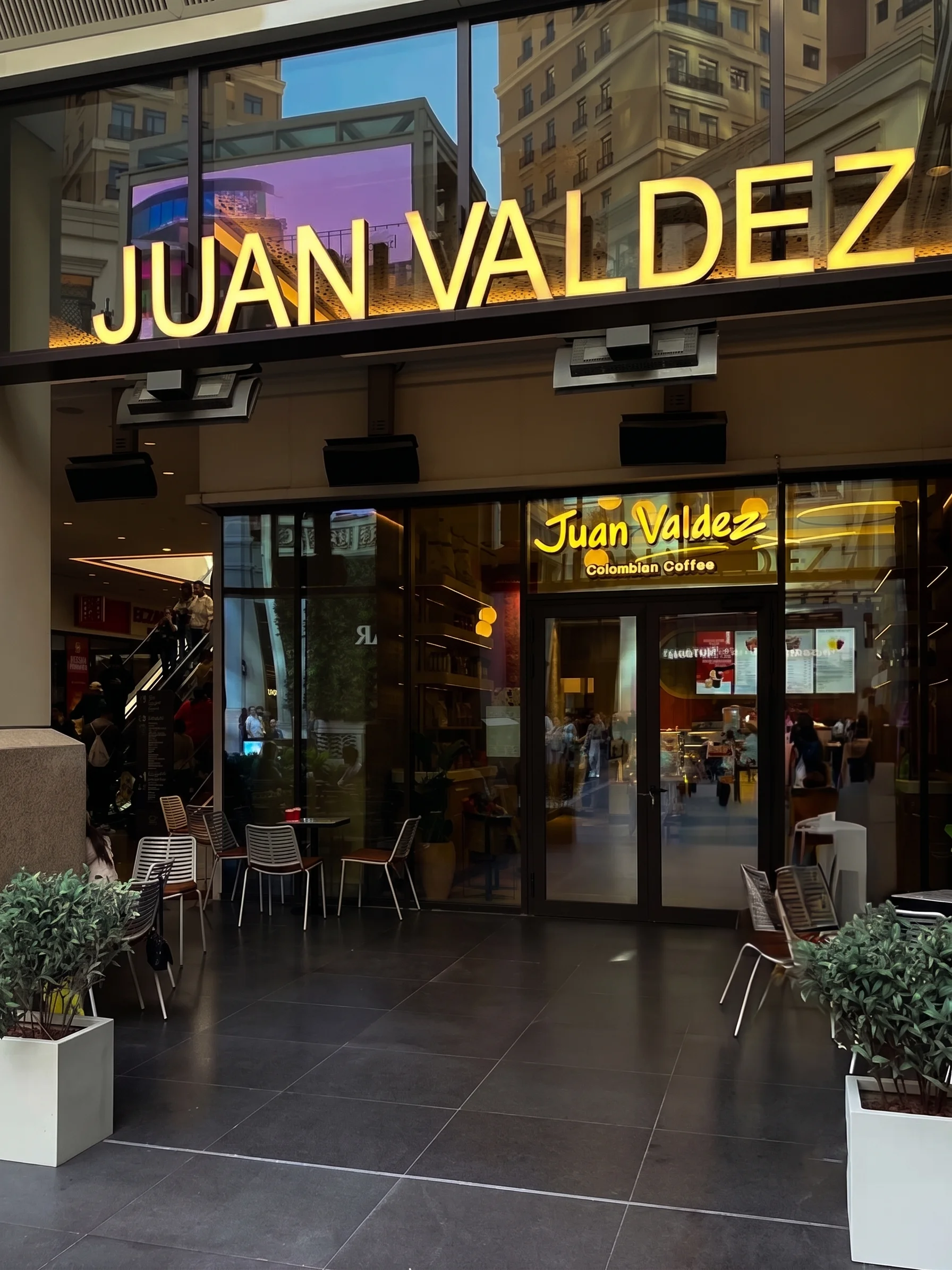 Juan Valdez 4