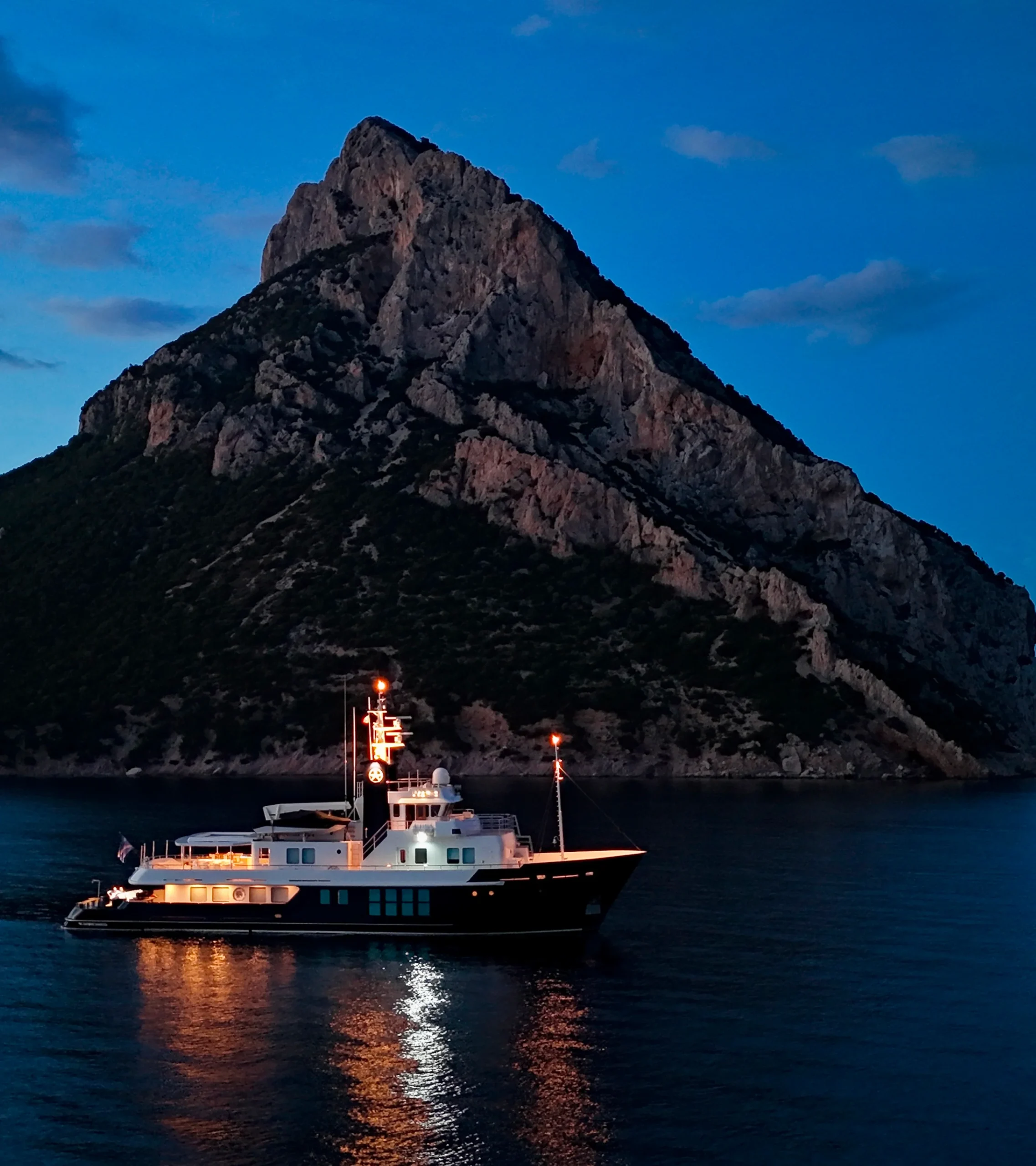 J. Yacht Exterior