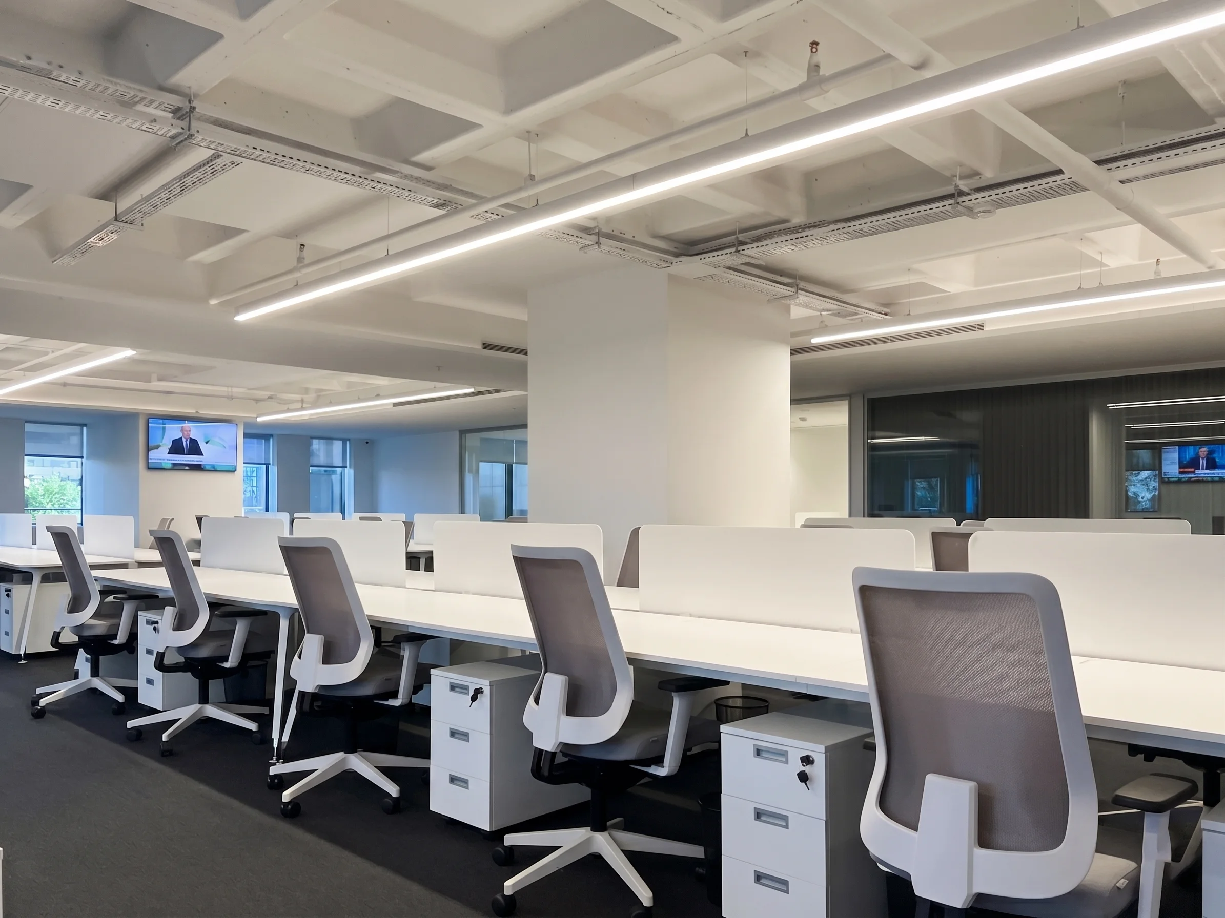 Nurol Bank Office Slider 3