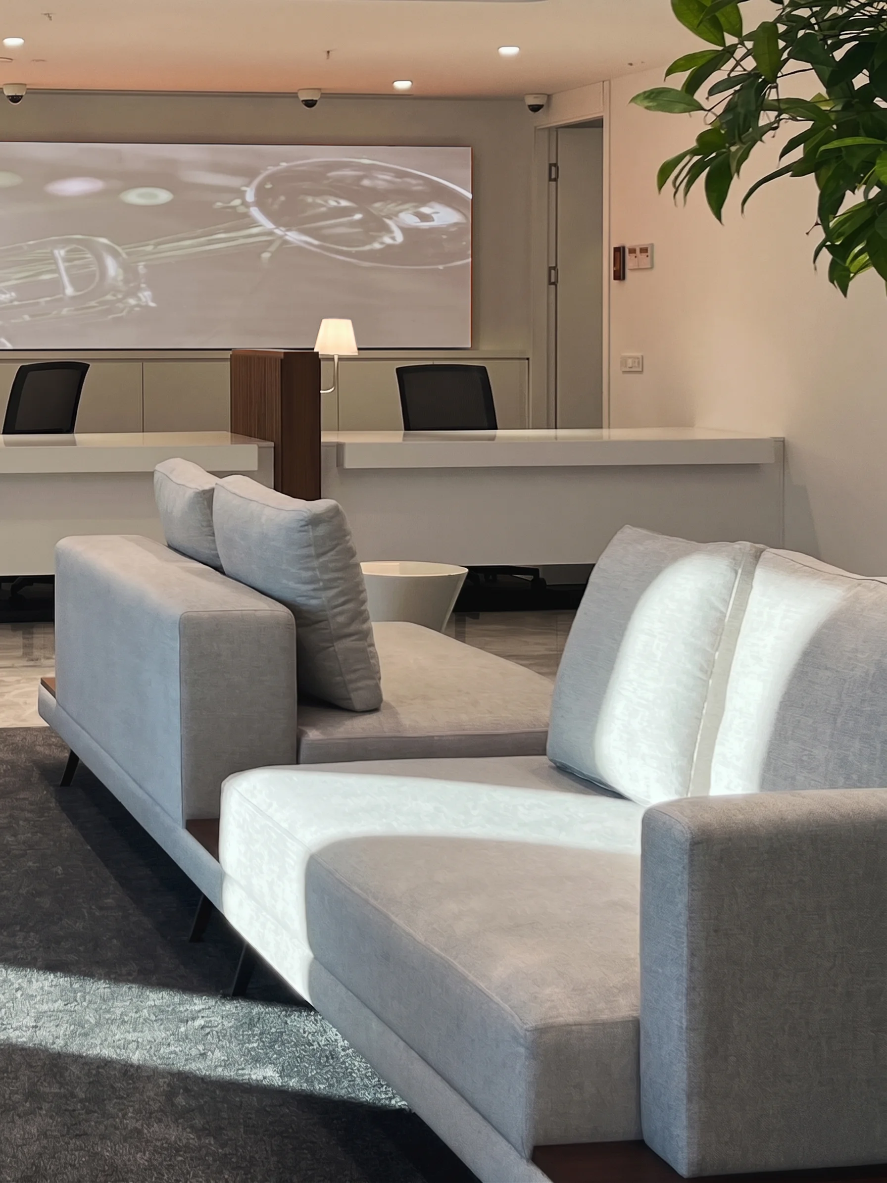 Nurol Bank Office Slider 4